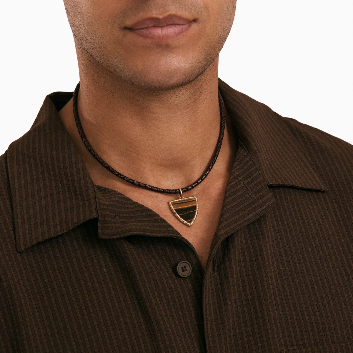 men's virtus armor pendant tigers eye 18k gold model